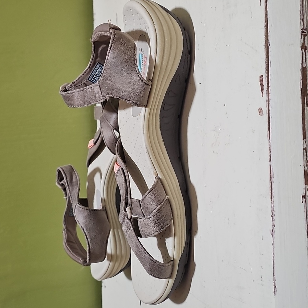 Skechers Outdoor Lifestyle Taupe Sandals Size 8